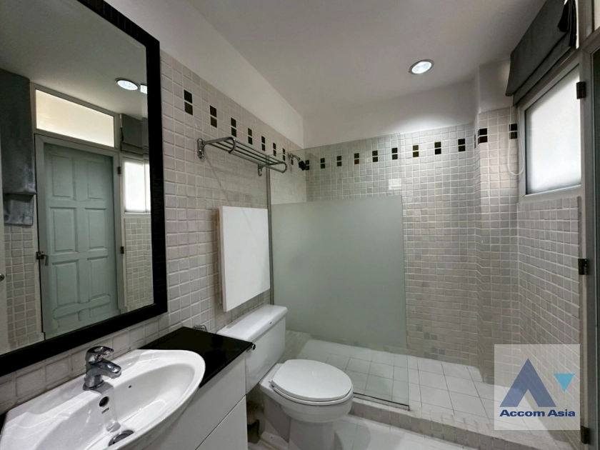 31  4 br Apartment For Rent in Ploenchit ,Bangkok BTS Ploenchit at Set among tropical atmosphere AA18355