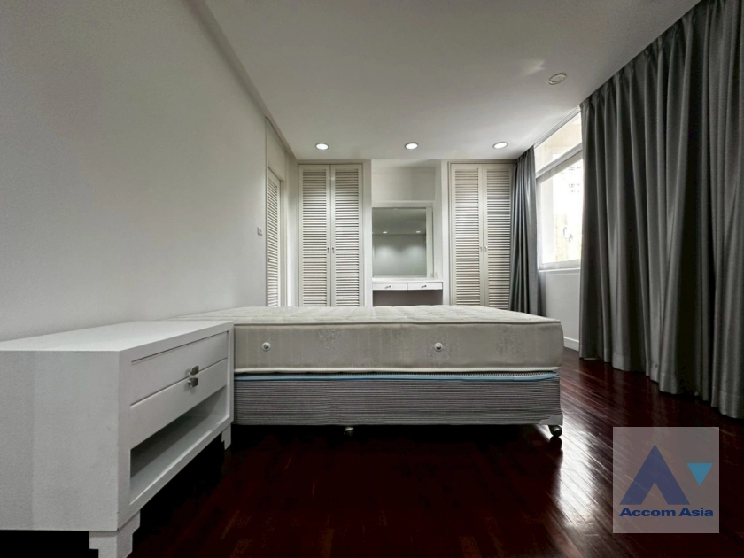 16  4 br Apartment For Rent in Ploenchit ,Bangkok BTS Ploenchit at Set among tropical atmosphere AA18355