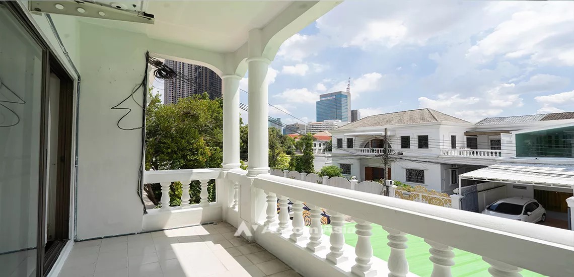 5  4 br House For Rent in Sukhumvit ,Bangkok BTS Thong Lo at Sukhumvit Villa AA18368