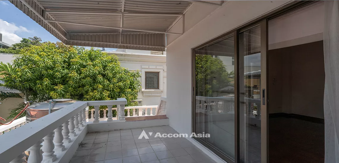 11  4 br House For Rent in Sukhumvit ,Bangkok BTS Thong Lo at Sukhumvit Villa AA18368