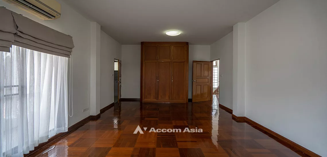 13  4 br House For Rent in Sukhumvit ,Bangkok BTS Thong Lo at Sukhumvit Villa AA18368
