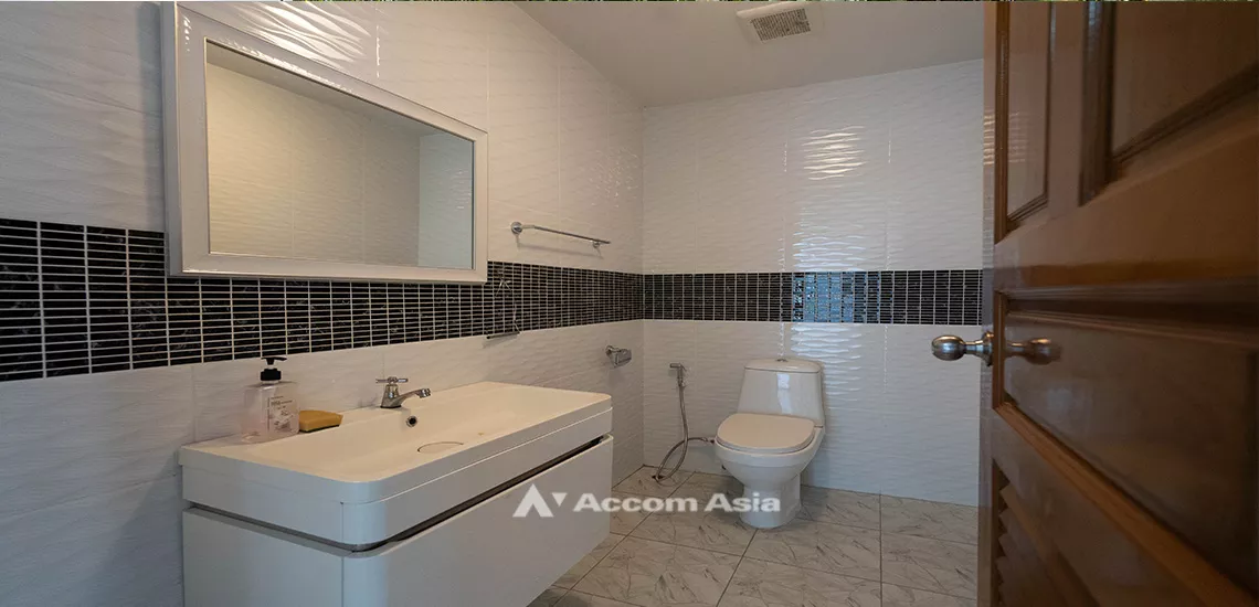 19  4 br House For Rent in Sukhumvit ,Bangkok BTS Thong Lo at Sukhumvit Villa AA18368