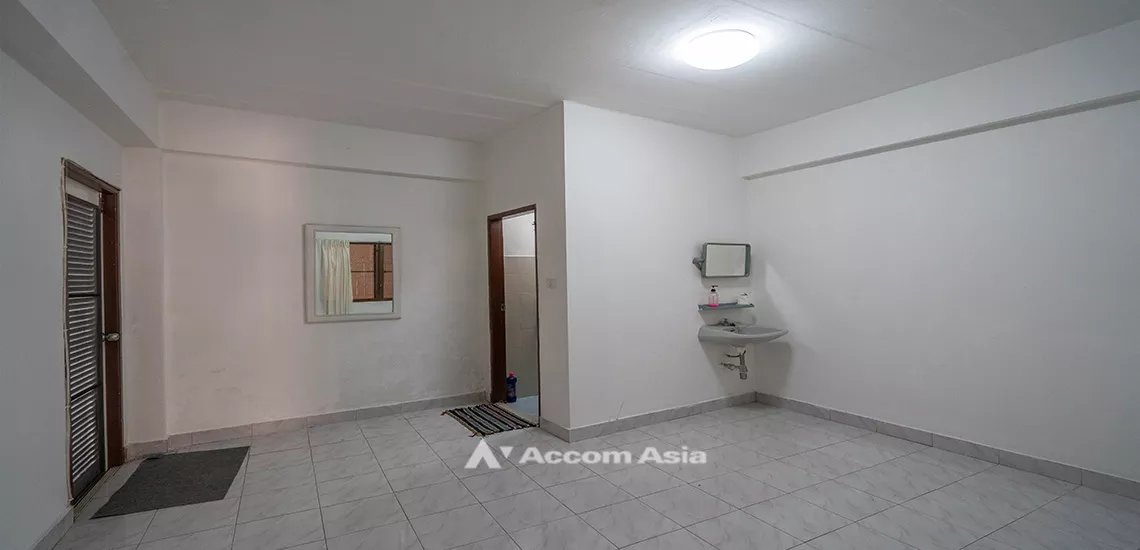 10  4 br House For Rent in Sukhumvit ,Bangkok BTS Thong Lo at Sukhumvit Villa AA18368