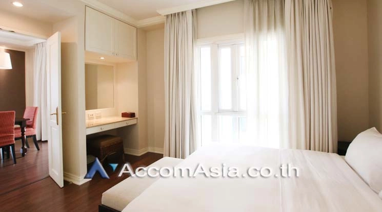 4  2 br Apartment For Rent in Silom ,Bangkok BTS Sala Daeng - MRT Silom at Luxurious Colonial Style AA18378