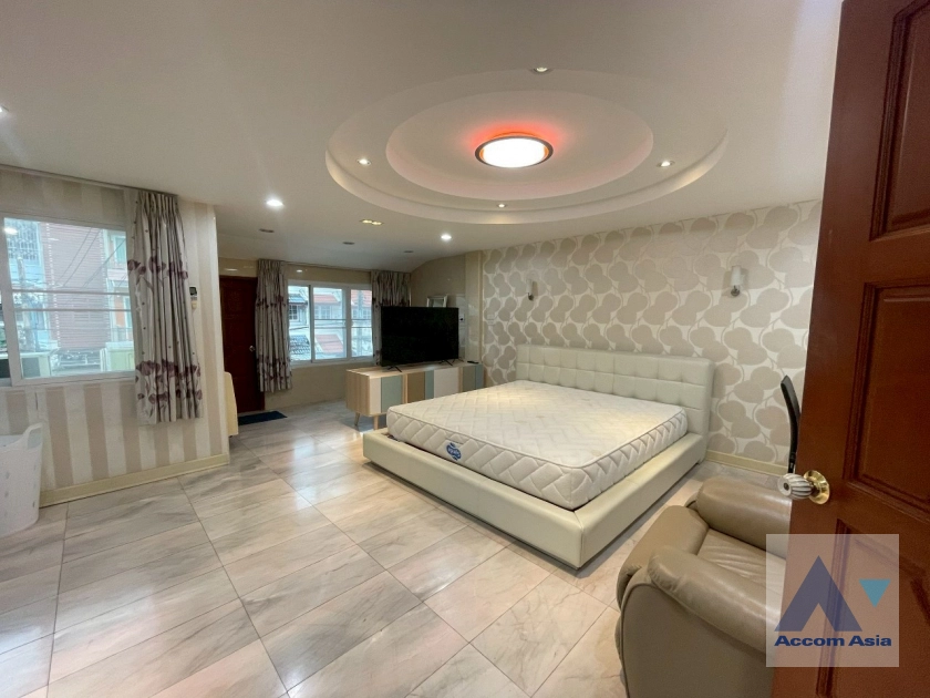 11  4 br House for rent and sale in Sathorn ,Bangkok BRT Sathorn AA18380