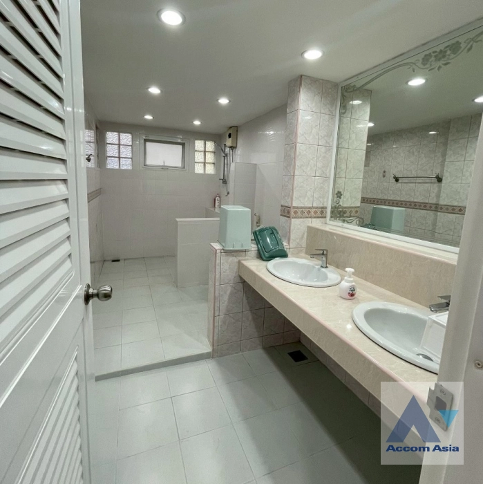 20  4 br House for rent and sale in Sathorn ,Bangkok BRT Sathorn AA18380