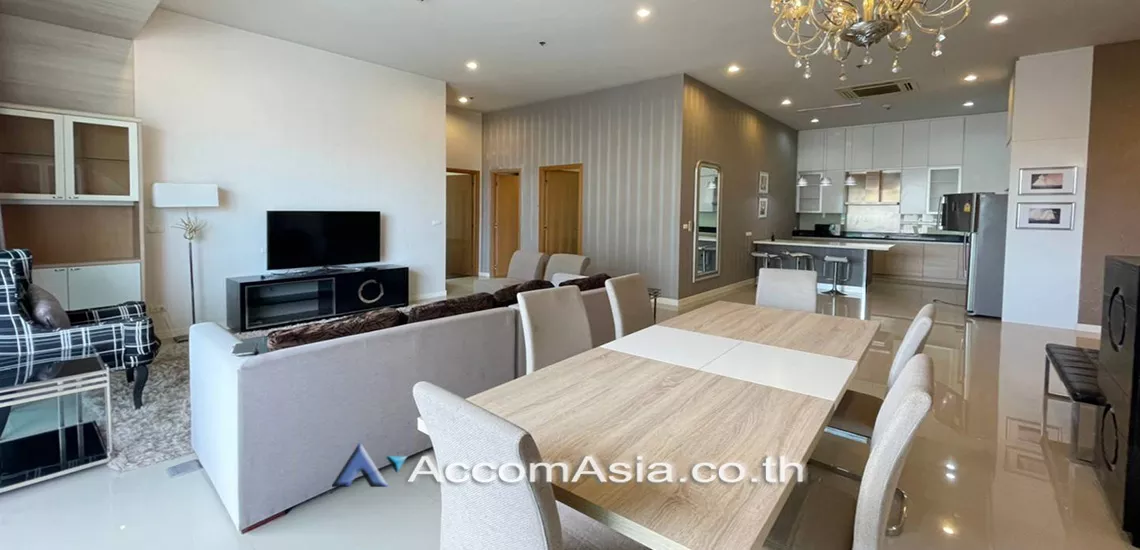 Penthouse |  3 Bedrooms  Condominium For Rent in Phaholyothin, Bangkok  near MRT Phetchaburi (AA18392)
