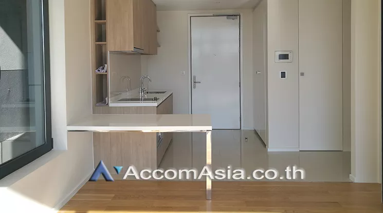  1 Bedroom  Condominium For Rent in Phaholyothin, Bangkok  near MRT Phetchaburi (AA18394)