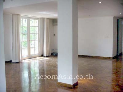 4  2 br Apartment For Rent in Sathorn ,Bangkok MRT Khlong Toei at Classic and Elegant Atmosphere 1003503
