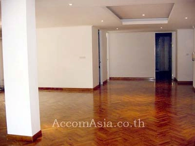 5  2 br Apartment For Rent in Sathorn ,Bangkok MRT Khlong Toei at Classic and Elegant Atmosphere 1003503