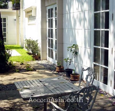 6  2 br Apartment For Rent in Sathorn ,Bangkok MRT Khlong Toei at Classic and Elegant Atmosphere 1003503