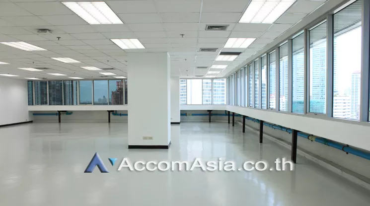 4  Office Space For Rent in Sukhumvit ,Bangkok BTS Phrom Phong at UBC II Building AA18431