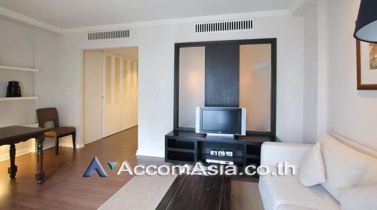 4  1 br Apartment For Rent in Silom ,Bangkok BTS Sala Daeng - MRT Silom at Luxurious Colonial Style AA18450