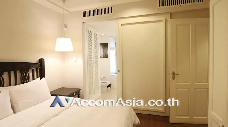 8  1 br Apartment For Rent in Silom ,Bangkok BTS Sala Daeng - MRT Silom at Luxurious Colonial Style AA18450