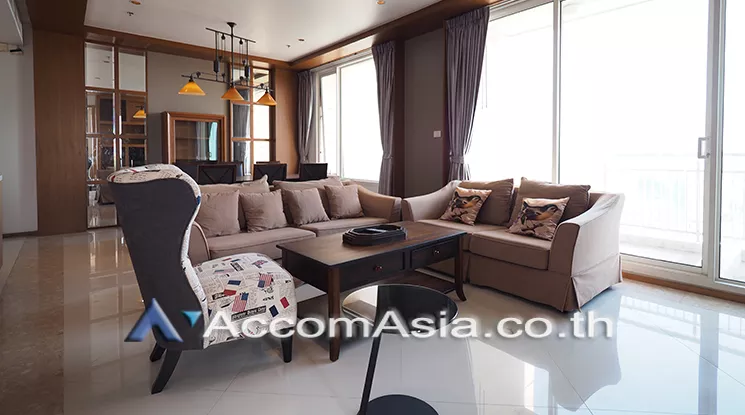  3 Bedrooms  Condominium For Rent in Sathorn, Bangkok  near BTS Chong Nonsi - BRT Sathorn (AA18481)