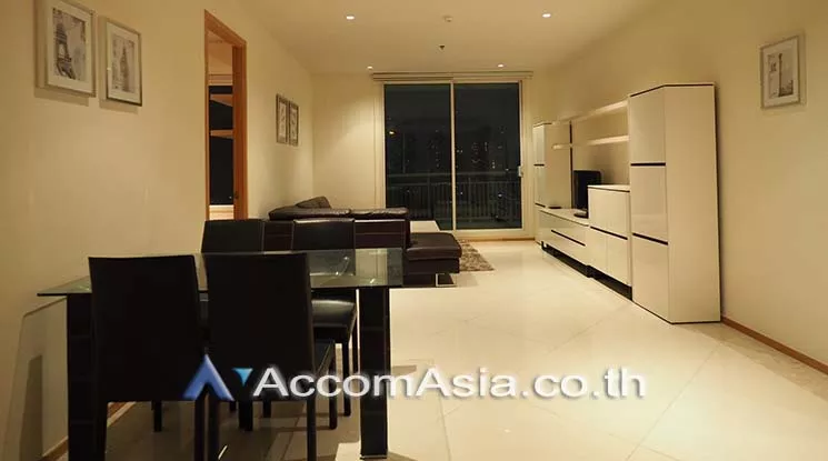  2 Bedrooms  Condominium For Rent in Sathorn, Bangkok  near BTS Chong Nonsi - BRT Sathorn (AA18483)