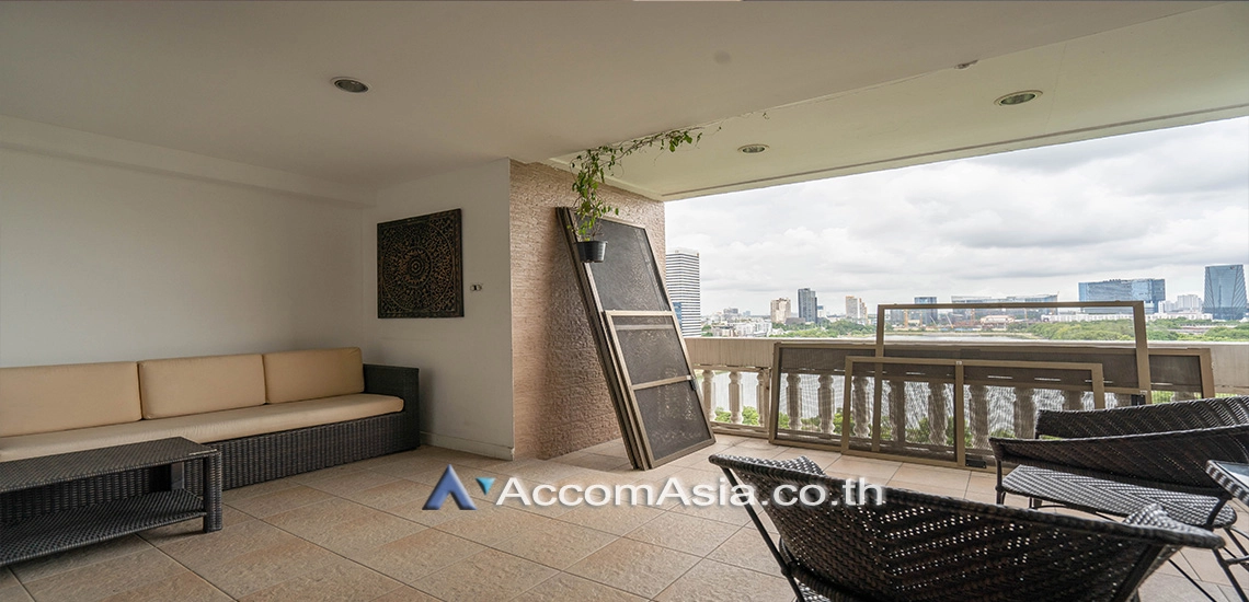 4  3 br Apartment For Rent in Sukhumvit ,Bangkok BTS Asok - MRT Sukhumvit at Family Apartment with Lake View AA18491