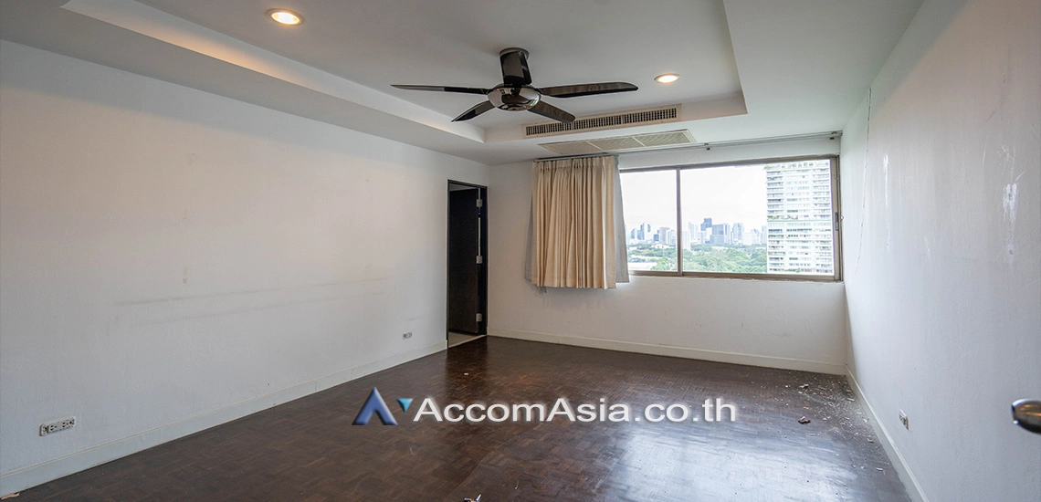 7  3 br Apartment For Rent in Sukhumvit ,Bangkok BTS Asok - MRT Sukhumvit at Family Apartment with Lake View AA18491