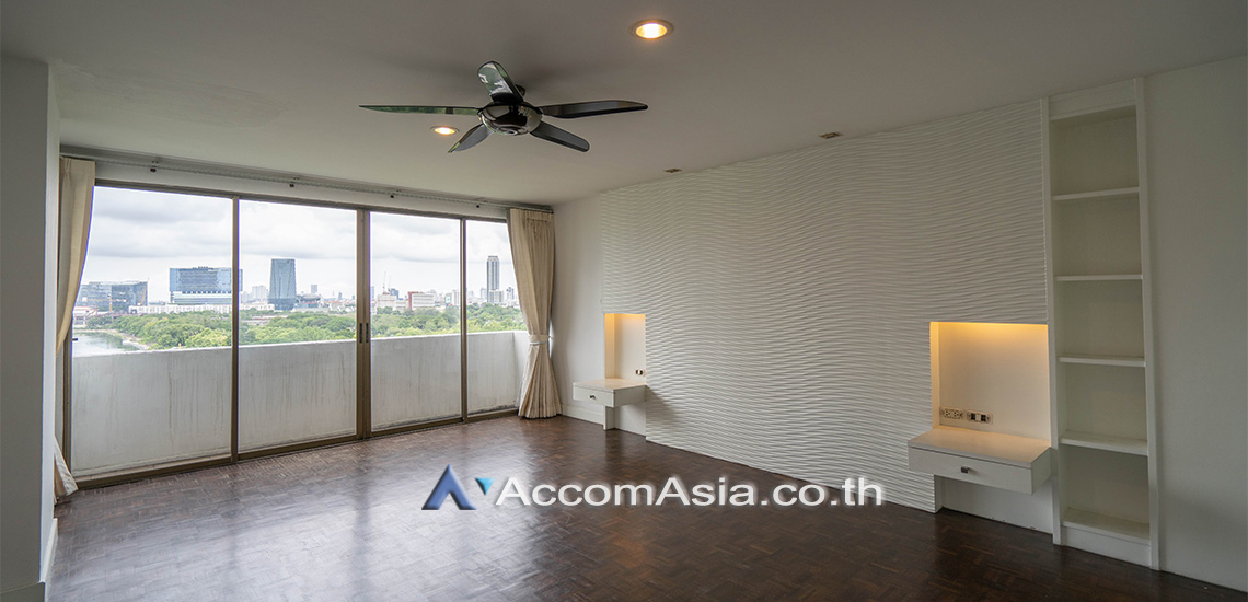 8  3 br Apartment For Rent in Sukhumvit ,Bangkok BTS Asok - MRT Sukhumvit at Family Apartment with Lake View AA18491