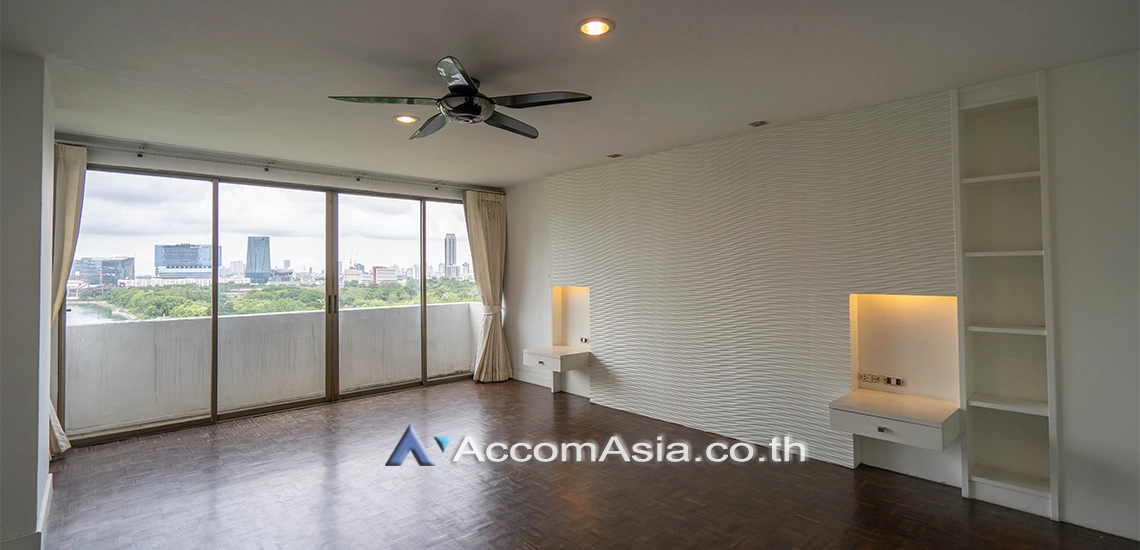 8  3 br Apartment For Rent in Sukhumvit ,Bangkok BTS Asok - MRT Sukhumvit at Family Apartment with Lake View AA18491
