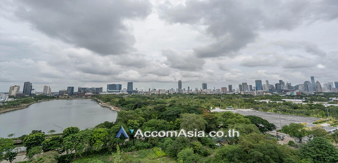 5  3 br Apartment For Rent in Sukhumvit ,Bangkok BTS Asok - MRT Sukhumvit at Family Apartment with Lake View AA18491
