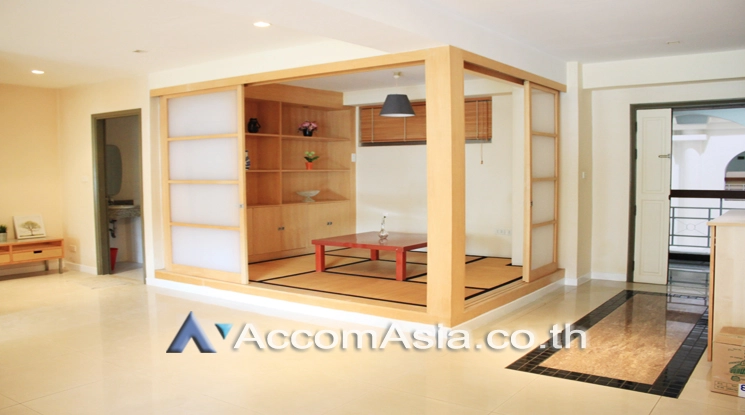 unit 3 Bedrooms  Condominium For Rent & Sale in Sukhumvit, Bangkok  near BTS Phrom Phong (AA18495)