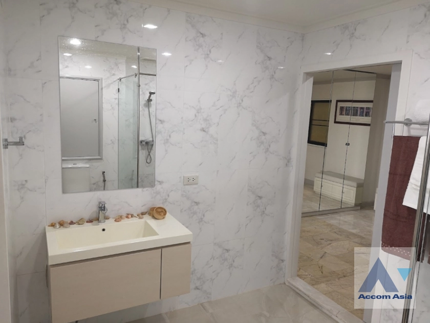 11  3 br Condominium For Sale in Sukhumvit ,Bangkok MRT Phetchaburi at Kiarti Thanee City Mansion AA18501