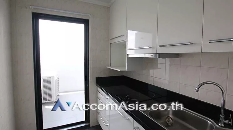unit 2 Bedrooms  Condominium For Rent in Sukhumvit, Bangkok  near BTS Thong Lo (AA18502)