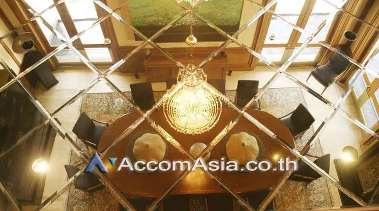 4  3 br Apartment For Rent in Sathorn ,Bangkok BTS Chong Nonsi at Cozy low rise AA18506