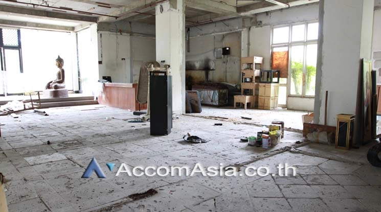  1  Condominium for rent and sale in Charoen Nakhon ,Bangkok BTS Krung Thon Buri at Baan Chao Praya AA18522