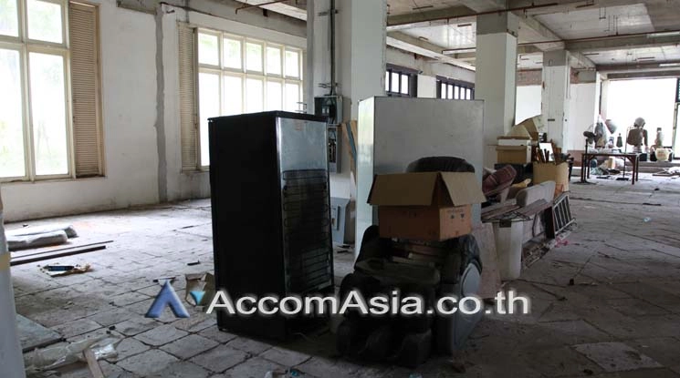  1  Condominium for rent and sale in Charoen Nakhon ,Bangkok BTS Krung Thon Buri at Baan Chao Praya AA18522