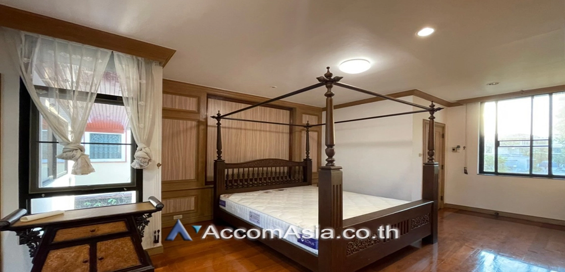 11  3 br House For Rent in Sukhumvit ,Bangkok BTS Nana AA18538