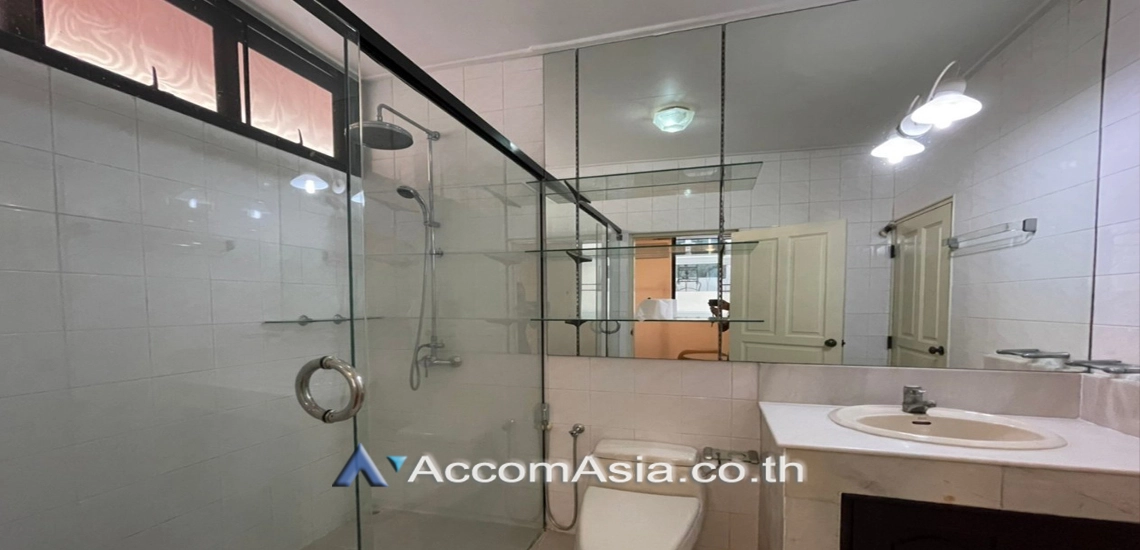 14  3 br House For Rent in Sukhumvit ,Bangkok BTS Nana AA18538