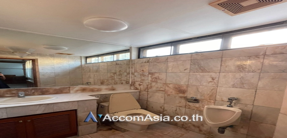 19  3 br House For Rent in Sukhumvit ,Bangkok BTS Nana AA18538