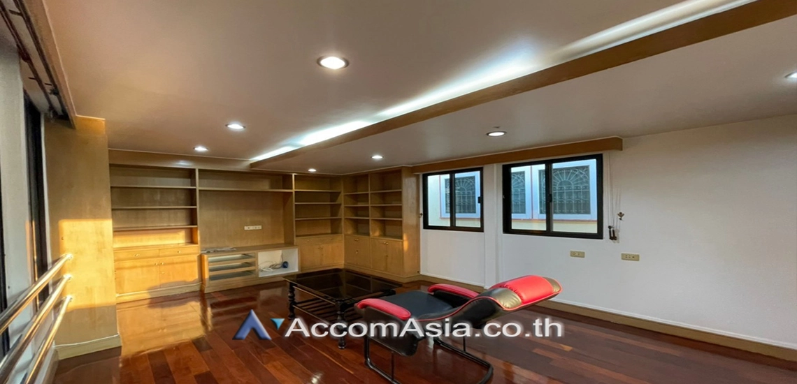 10  3 br House For Rent in Sukhumvit ,Bangkok BTS Nana AA18538