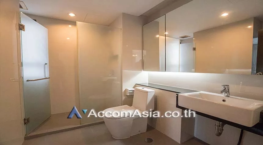 8  3 br Apartment For Rent in Sukhumvit ,Bangkok BTS Ekkamai at Comfort living and well service AA18543