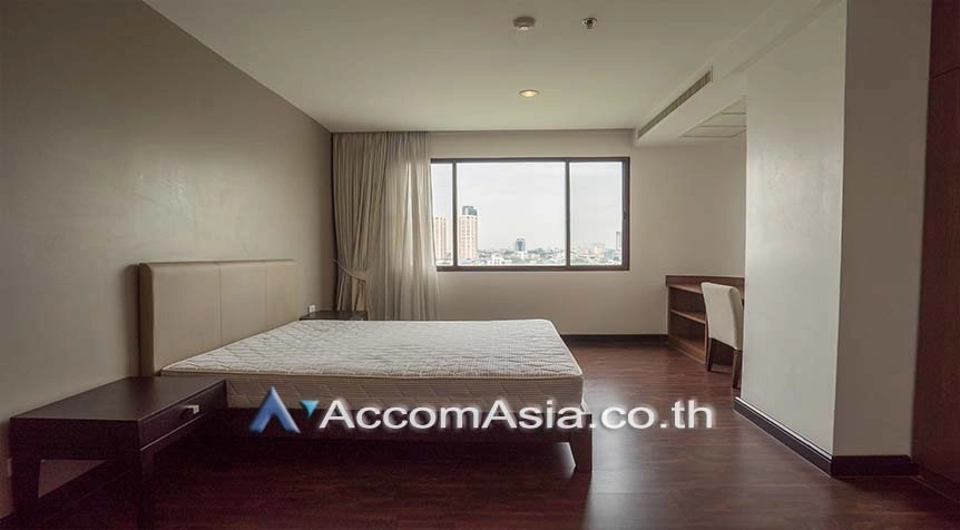 7  3 br Apartment for rent and sale in Sukhumvit ,Bangkok BTS Ekkamai at High-Rise Living with a Large Balcony Apartment in Ekkamai AA18543