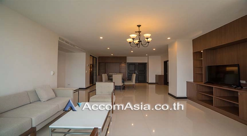 unit 3 Bedrooms  Apartment For Rent & Sale in Sukhumvit, Bangkok  near BTS Ekkamai (AA18543)