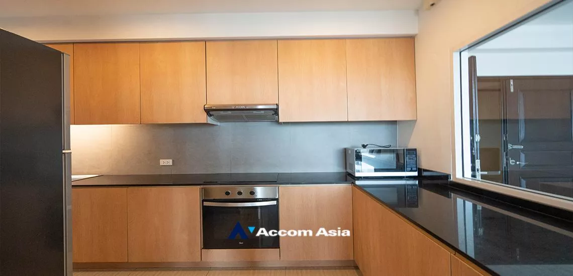 6  4 br Apartment For Rent in Sukhumvit ,Bangkok BTS Ekkamai at Comfort living and well service AA18545