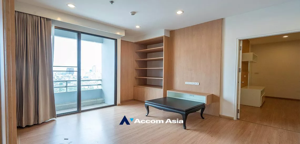 9  4 br Apartment For Rent in Sukhumvit ,Bangkok BTS Ekkamai at Comfort living and well service AA18545