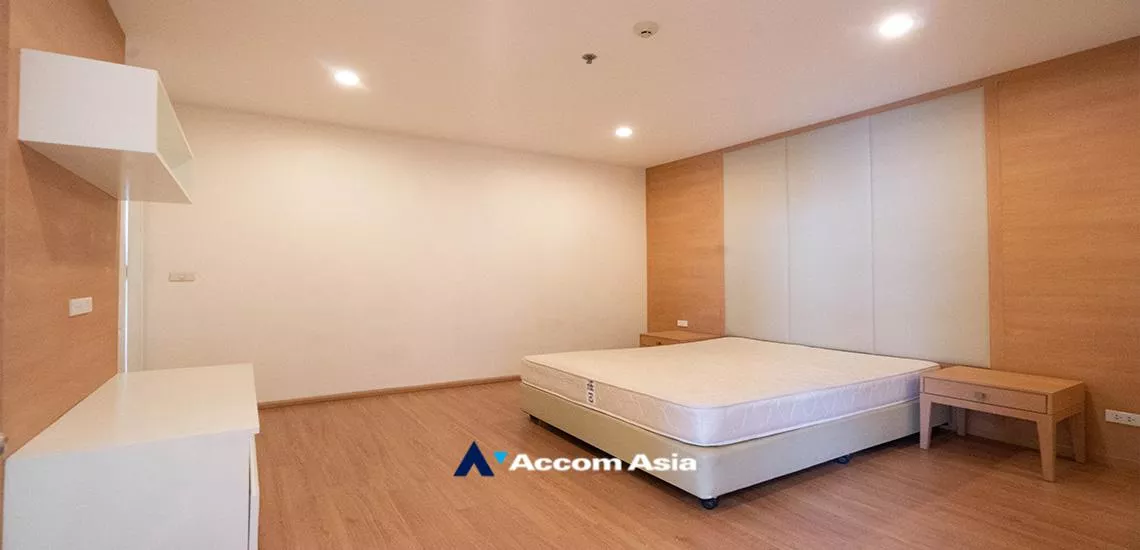 10  4 br Apartment For Rent in Sukhumvit ,Bangkok BTS Ekkamai at Comfort living and well service AA18545