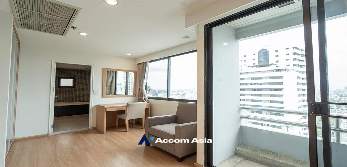 12  4 br Apartment For Rent in Sukhumvit ,Bangkok BTS Ekkamai at Comfort living and well service AA18545