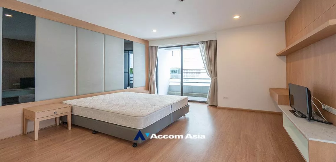 14  4 br Apartment For Rent in Sukhumvit ,Bangkok BTS Ekkamai at Comfort living and well service AA18545
