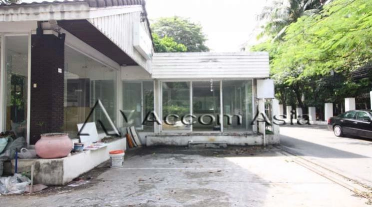 unitHome Office |  2 Bedrooms  House For Rent & Sale in Sathorn, Bangkok  near MRT Khlong Toei (90605)