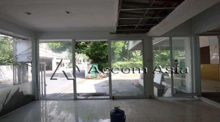 unitHome Office |  2 Bedrooms  House For Rent & Sale in Sathorn, Bangkok  near MRT Khlong Toei (90605)