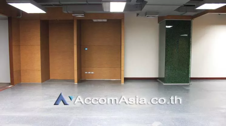 unit Office space For Rent in Sukhumvit, Bangkok  near BTS Phrom Phong (AA18550)