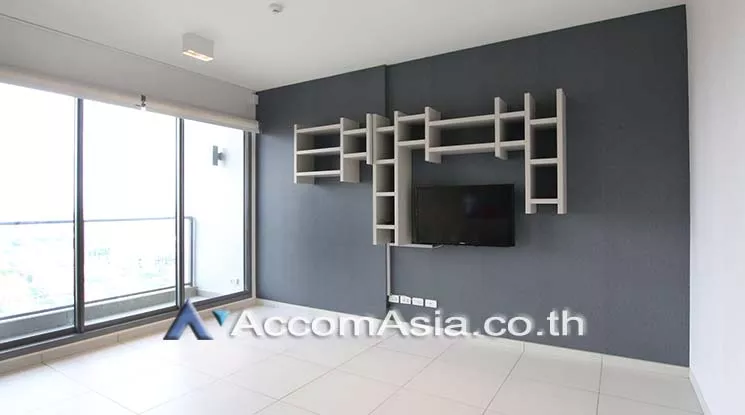 The Lofts Ekkamai  Condominium  2 Bedroom for Sale & Rent BTS Ekkamai in Sukhumvit Bangkok