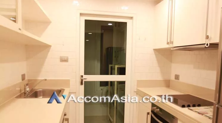 unit 2 Bedrooms  Condominium For Rent in Ploenchit, Bangkok  near BTS Ploenchit (AA18564)