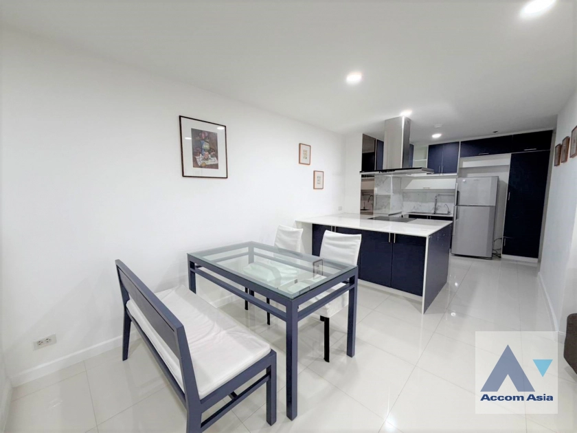 unit 2 Bedrooms  Condominium For Rent & Sale in Ploenchit, Bangkok  near BTS Ploenchit (AA18579)