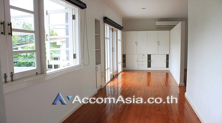 12  4 br House For Rent in Sukhumvit ,Bangkok BTS Ekkamai AA18598